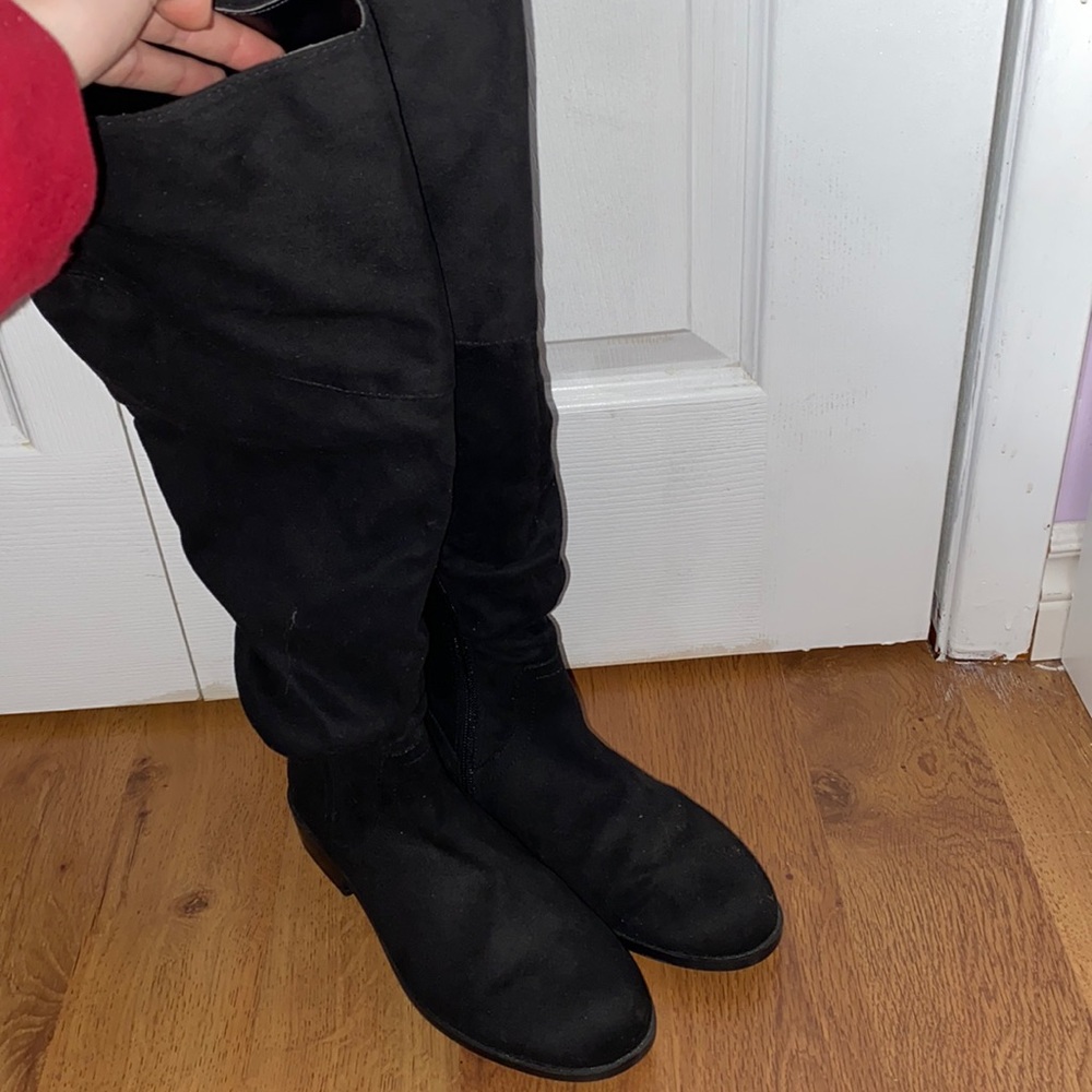 Tall black boots✨only worn a few times✨